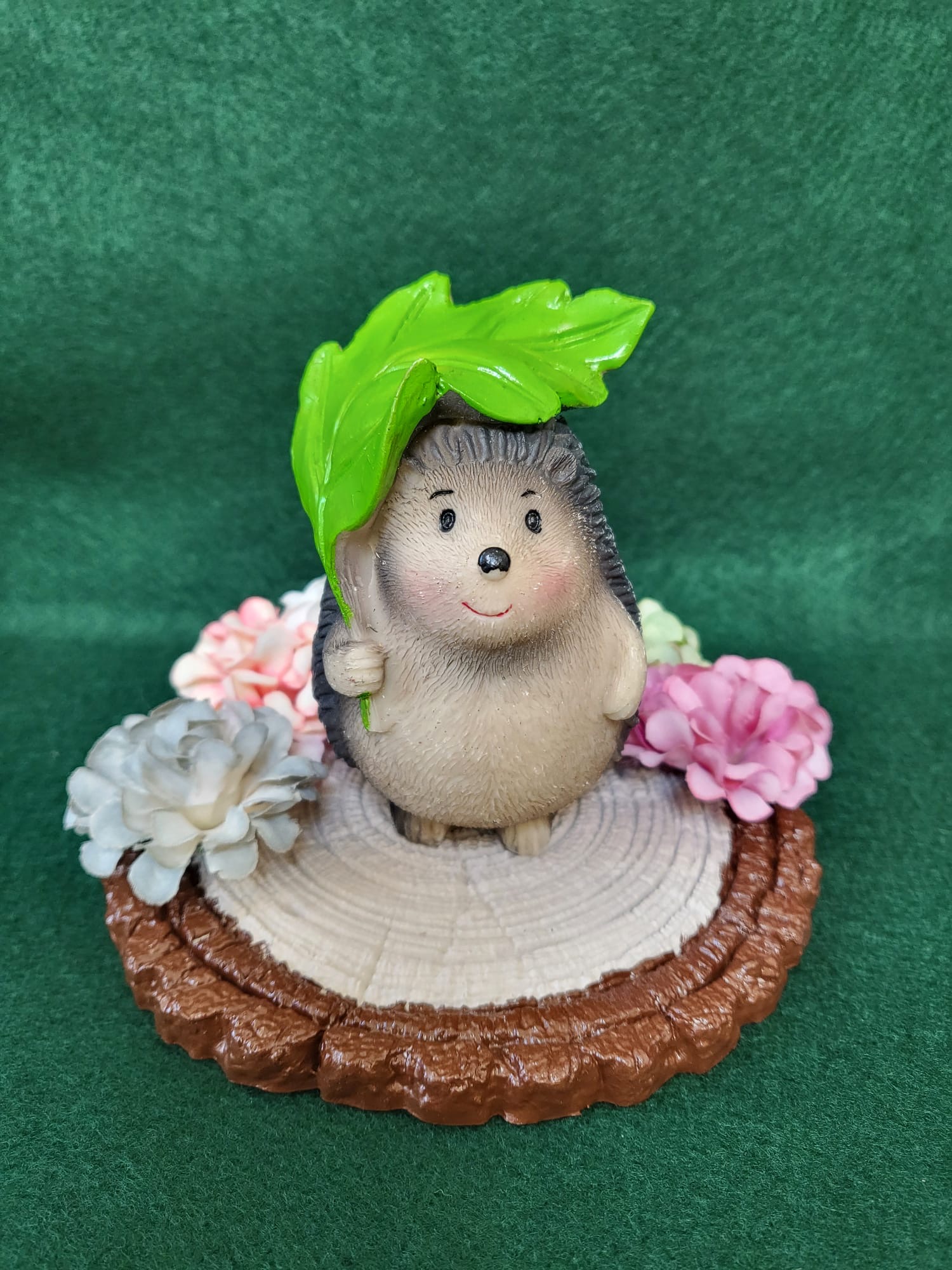 Leaf Hedgehog, resin base