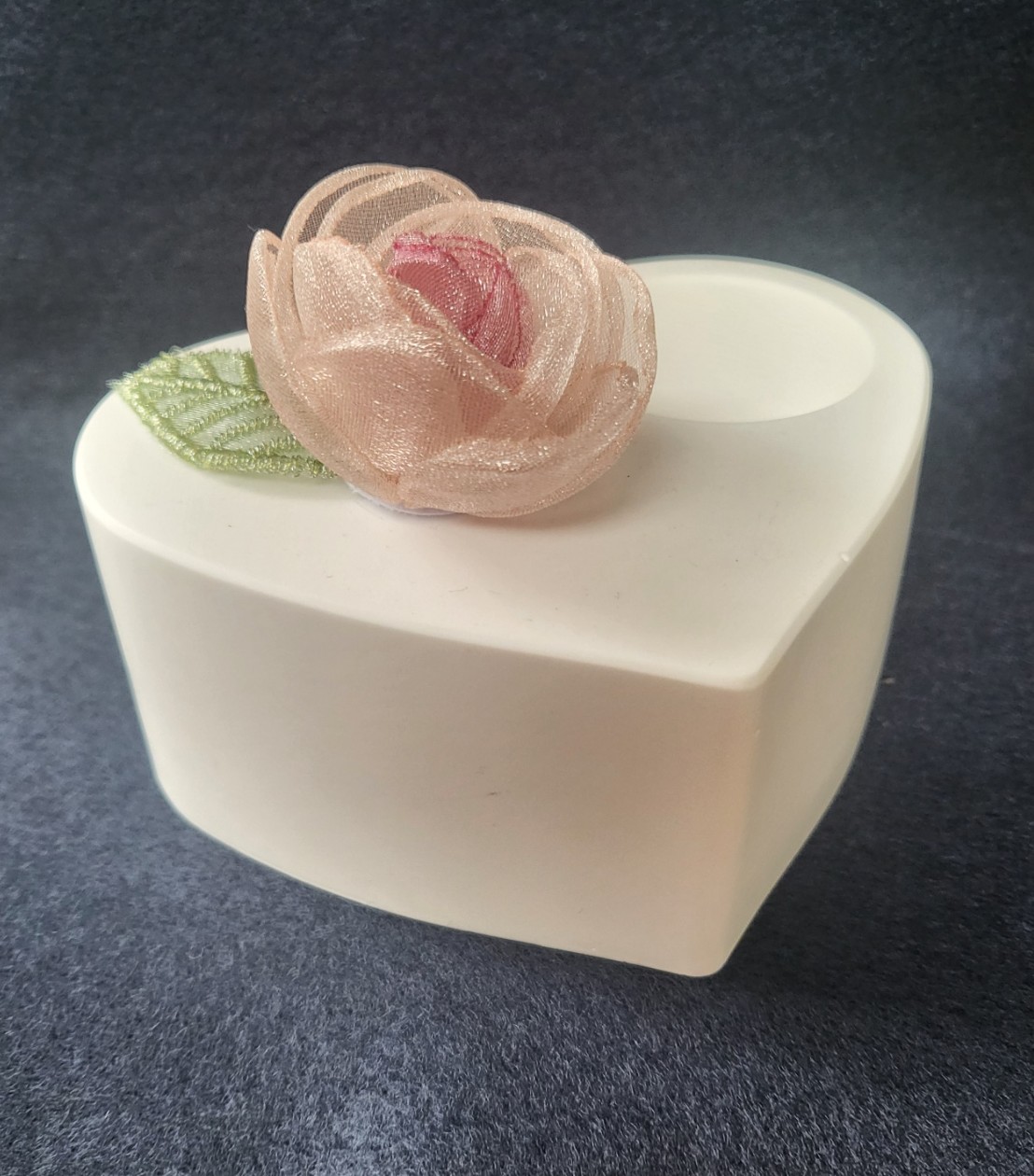 Heart tealight holder - Image 3