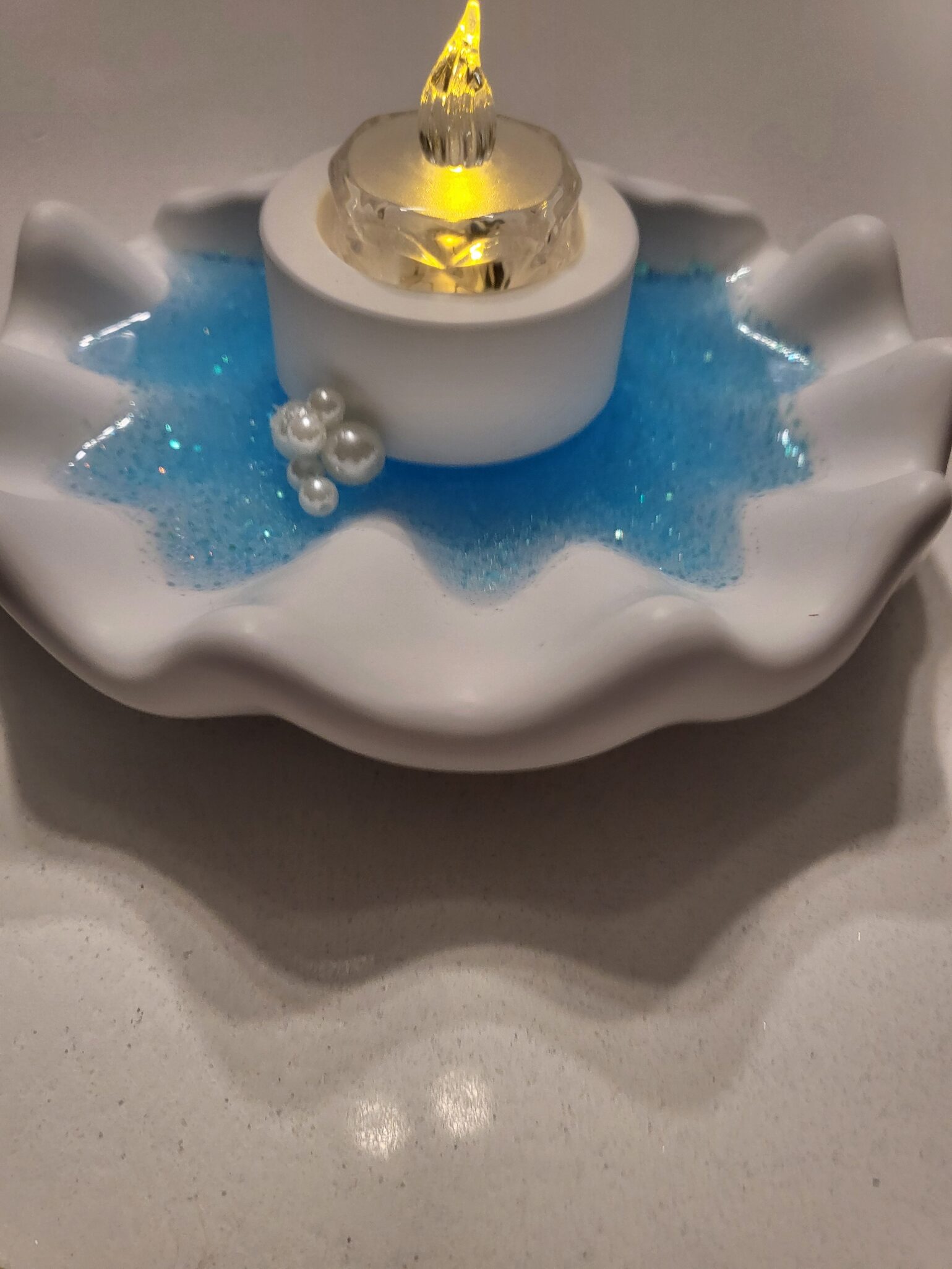 Shell shaped tealight holder - Image 2